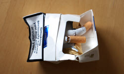 Sopt Smoking Cigarettes 